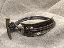 Load image into Gallery viewer, Hammered Half Cuff - Piel Rustika