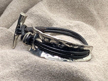 Load image into Gallery viewer, Hammered Half Cuff - Piel Rustika