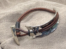 Load image into Gallery viewer, Hammered Half Cuff - Piel Rustika