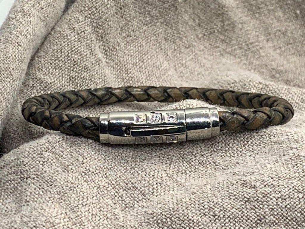 Stainless Steel Bayonete With Rhinestones - Piel Rustika