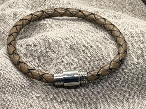 Stainless Steel Column - Piel Rustika