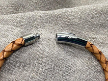 Load image into Gallery viewer, Triple Charm - Piel Rustika