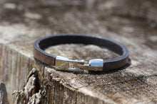 Load image into Gallery viewer, Stainless Steel Sleek Hook - Piel Rustika