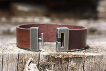 Load image into Gallery viewer, T Bar Lock - Piel Rustika