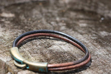 Load image into Gallery viewer, Vintage Brass Double Strands - Piel Rustika