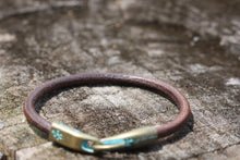 Load image into Gallery viewer, Vintage Brass - Piel Rustika