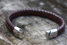 Load image into Gallery viewer, Stainless Steel Slide In Lock - Piel Rustika