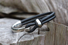 Load image into Gallery viewer, Half Cuff Hook - Piel Rustika