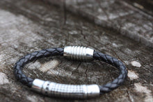 Load image into Gallery viewer, Stainless Steel Curved Charm - Piel Rustika