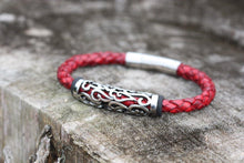 Load image into Gallery viewer, Stainless Steel Tribal Charm - Piel Rustika