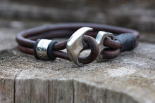 Load image into Gallery viewer, Stainless Steel Anchor &amp; Charm - Piel Rustika