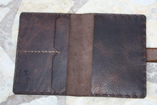 Load image into Gallery viewer, Passport Cover - Piel Rustika