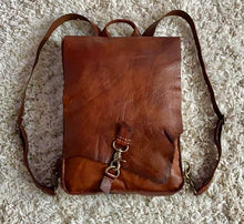 Load image into Gallery viewer, Backpack - One of a Kind - Piel Rustika