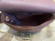 Load image into Gallery viewer, Brushed Brown Fanny Pack - Piel Rustika