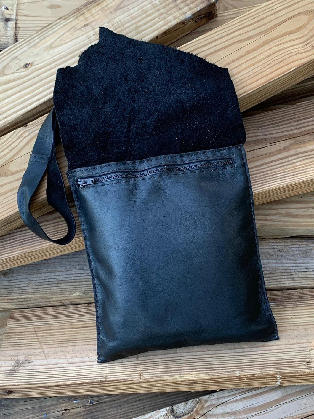 Black Crossbody Bag - One of a Kind - Piel Rustika