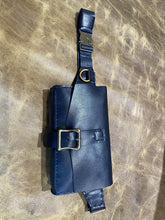 Load image into Gallery viewer, Navy Blue Fanny Pack - Piel Rustika
