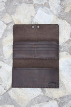 Load image into Gallery viewer, Wallet With Hook - Piel Rustika